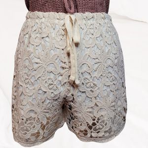 H.I.P Lace Style Shorts Cream Color Size Small Lined